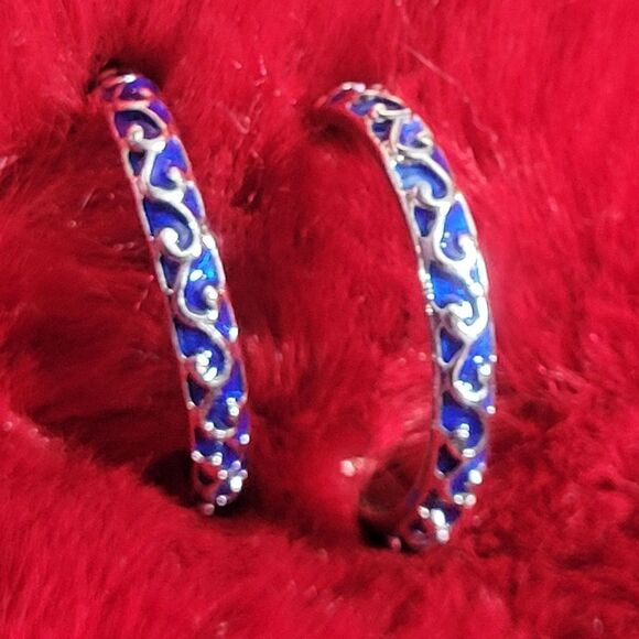 Set of 3 Austrian Crystal Criss Cross Earrings - Picture 15 of 16